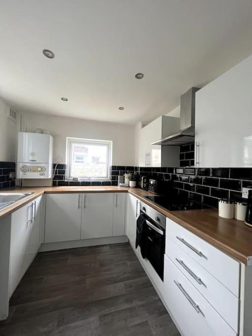 Holiday home No. 10 - Away From Litherland